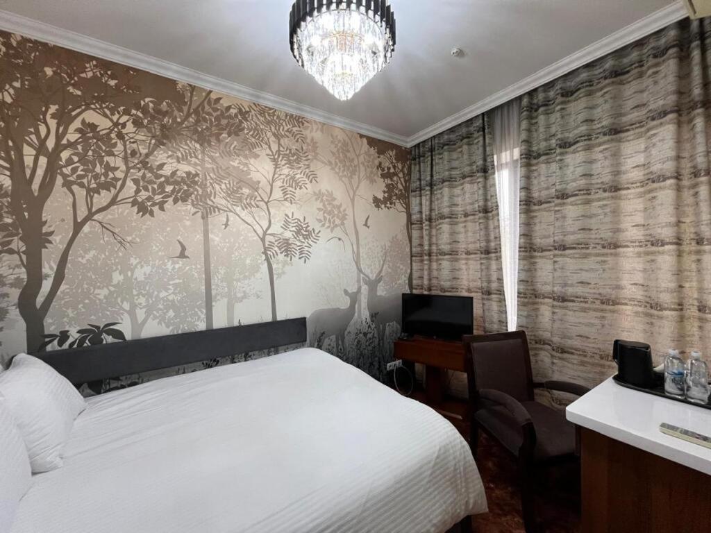 Hotel Luxurious à Taraz Extérieur photo
